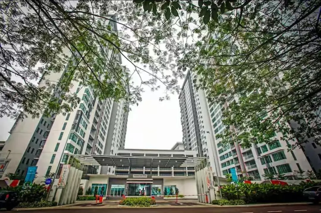 Jb Austin Regency Simple And Tidy 5Pax Plus 1 Johor Bahru